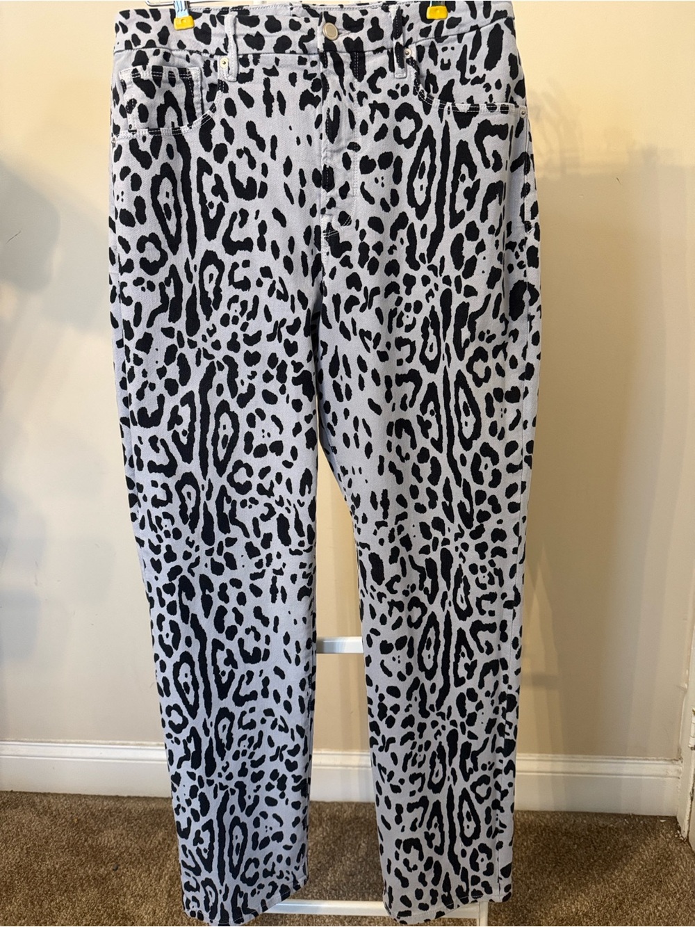 Good American Black & White Leopard Straight Leg Pants